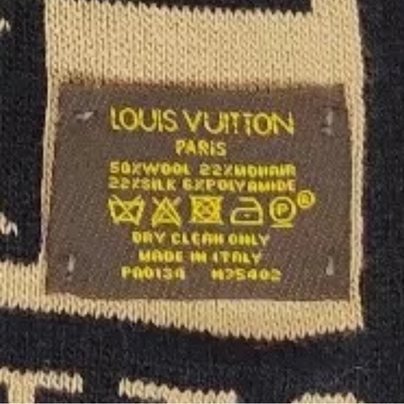Louis Vuitton soft wool scarf - Picture 6 of 7